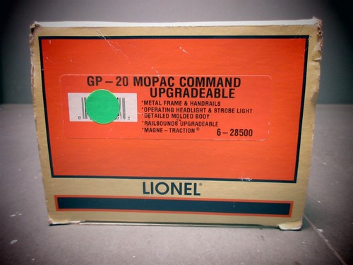 LIONEL 6-28500 GP-20 MOPAC COMMAND UPGRADEBLE LOCOMOTIVE O.B. TESTED C-8. - Picture 13 of 13