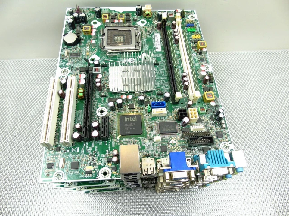Lot of 5 - HP Compaq Pro 4000 SFF LGA 775 Motherboard - 606175-001, 607173-001 - Image 3 of 4