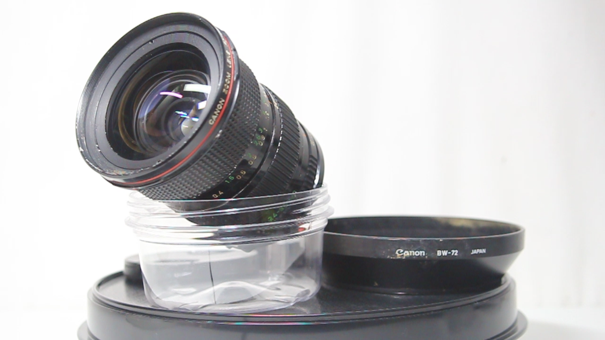 Canon New FD NFD 24-35mm F/3.5 L MF Zoom Wide Angle Lens