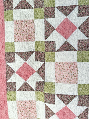 LOVELY Handmade(?) Pink, white, green & brown floral print quilt 49x65" - Picture 4 of 4
