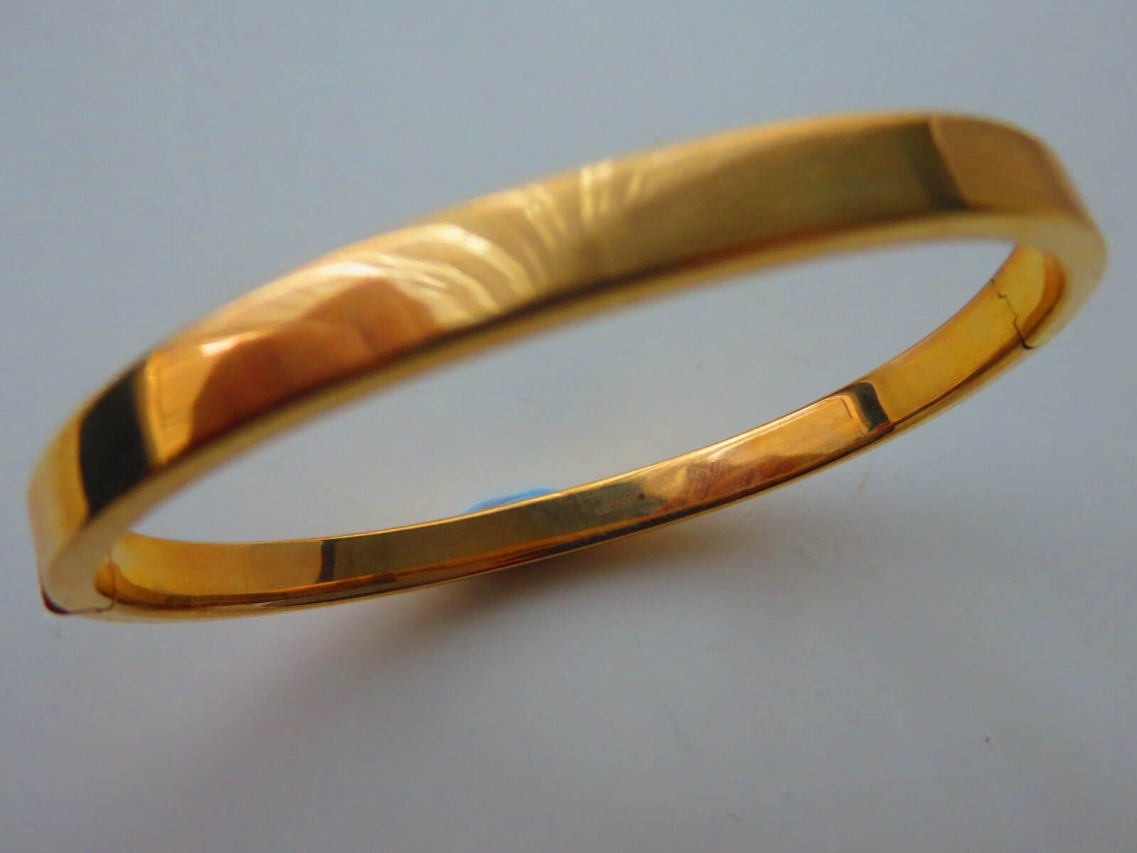 Limited Offer 9ct Yellow Gold 5mm Oval Hinged Bangle-image