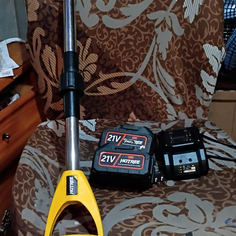 HOTREE Cordless Stick Vacuum 21V w/ Battery & Charger, Yellow/Black