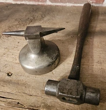 VINTAGE JEWELERS ANVIL & HAMMER TOOL LOT BLACKSMITH TOOLS, WATCHMAKER