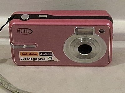 Digital Concepts Compact Digital Point and Shoot Camera Working