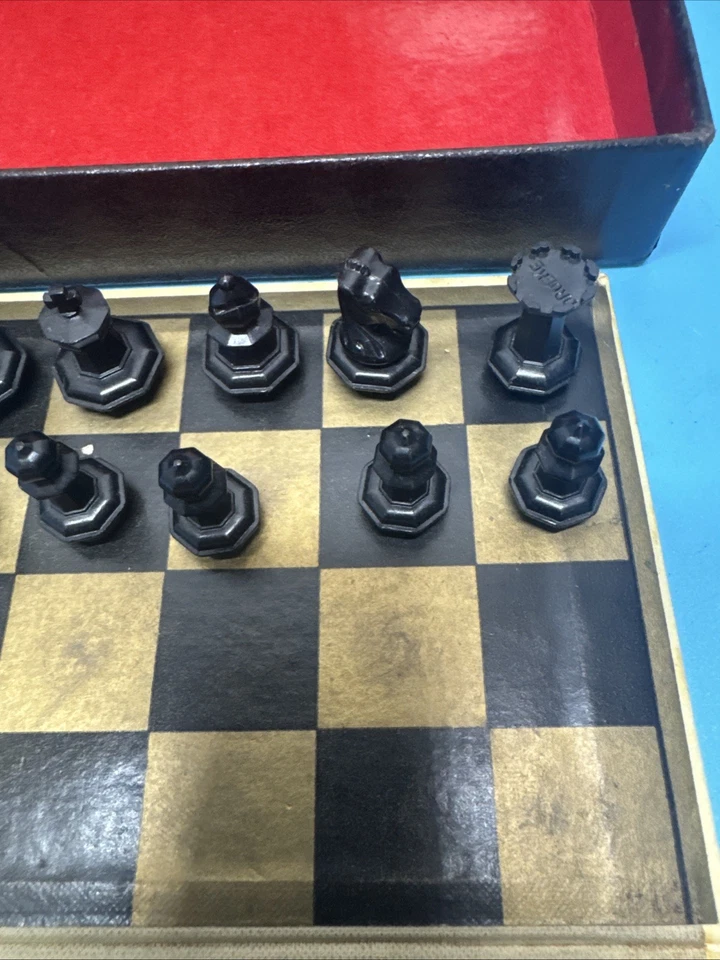 Vintage Drueke Remotrol Magnetic Chess Set w/Original Box & All Pieces NO Manual - Image 4 of 4