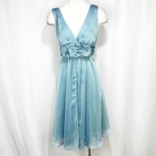 Adrianna Papell Occasions Iridescent Rosette V-Neck Blue Dress size 12 Flowy