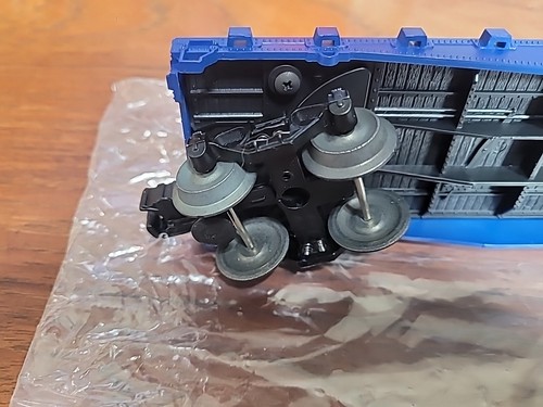 Lionel O Gauge Flatcar With Volkswagon Bug - Picture 16 of 24