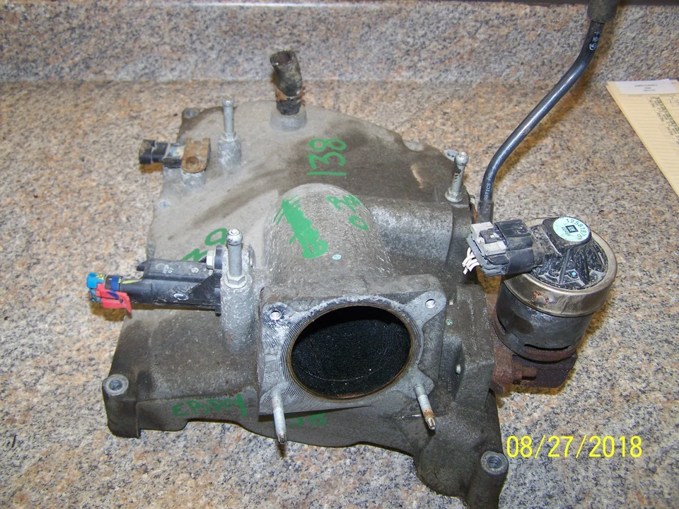 Chevrolet Equinox Pontiac 2006 colector de admisión de torrente superior Foto 3 de 4