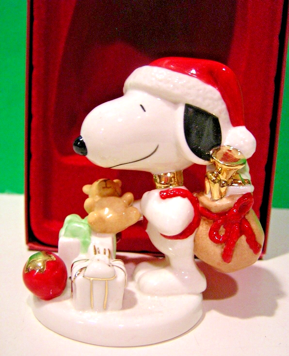 LENOX Peanuts NIGHT BEFORE CHRISTMAS -- SNOOPY Santa sculpture