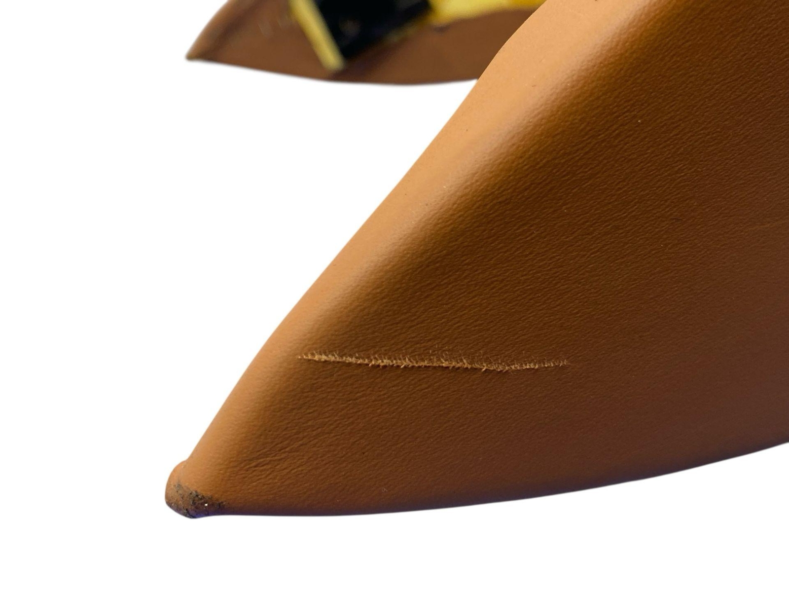 2006-2012 BENTLEY CONTINENTAL FRONT CENTER CONSOLE TRIM | SADDLE (99) *SCRATCH*