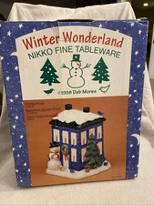 1998 Debbie Mores Winter Wonderland Nikki House Cookie Jar w/ Original Box Mint