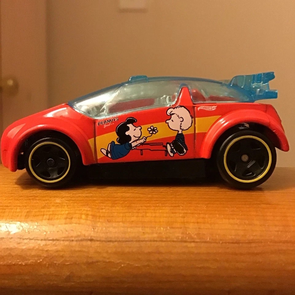 Hot Wheels 3/5 Silver Series Peanuts Super Gnat 75 Years Red - Image 4 of 4