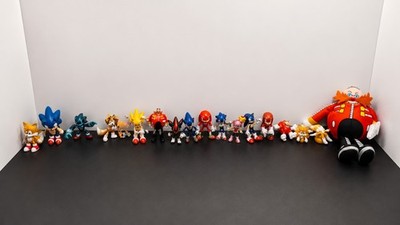 sonic the hedgehog toy lot of 18 Tails, Sonic, Knuckles, And Amy-see Additions!