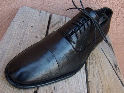 BRUNO MAGLI Mens Casual Dress Shoes Black Leather Cap Toe  display picture 1
