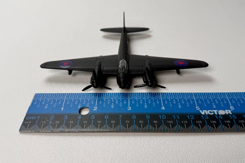 Model Power de Haviland Mosquito NF Mk II 1:120 Postage Stamp Planes - Image 2 of 4