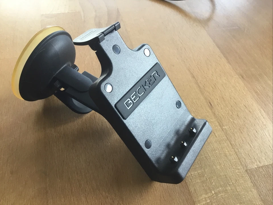 Becker Trffic Assist Z 103 Navigation Gerät 2 Stück - Bild 4 von 4