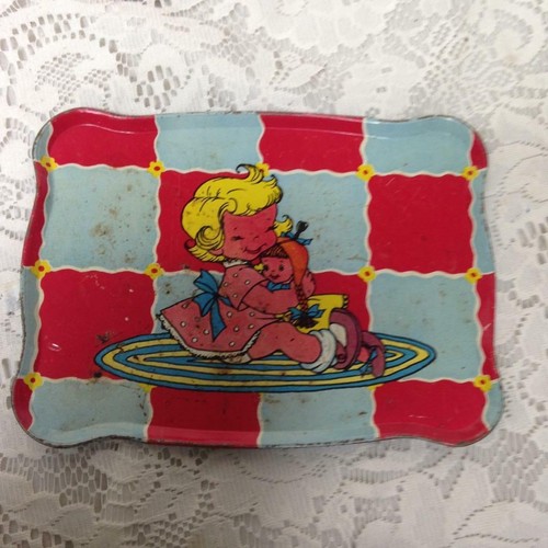1950 Ohio Art ,Girl with Dolly, 7pc Childs Tin Tea Set - Picture 2 of 7