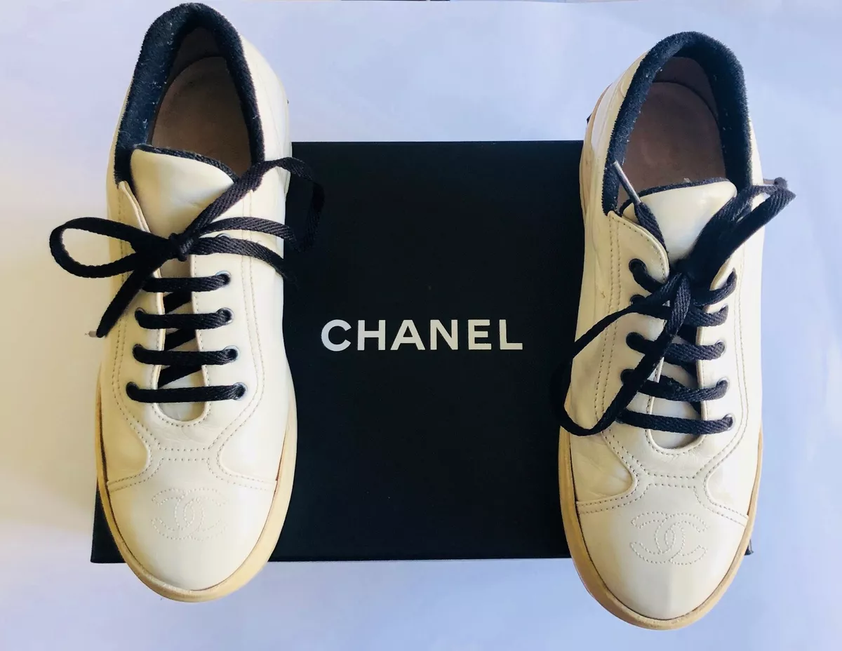 Beautiful Authentic Chanel Shoes