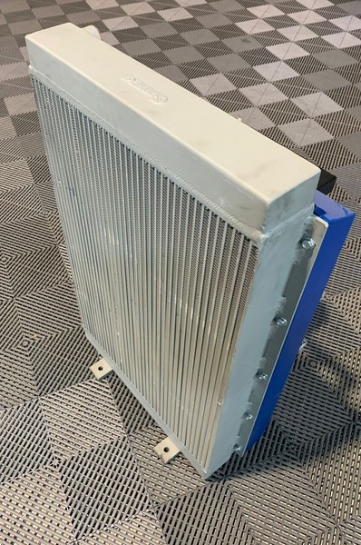 Radiador de Aceite-Aire con motor eléctrico Emmegi HPA42 20 bar 400V 220LPM