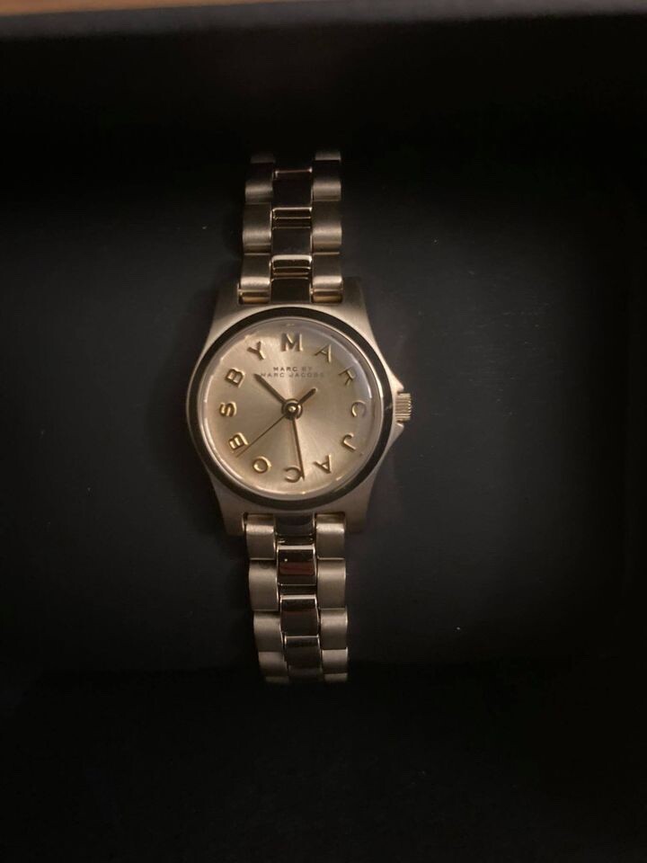 Marc by Marc Women's Henry Dinky MBM3199 Gold Stainless Marc by Marc Women's Henry Dinky MBM3199 Gold Stainless