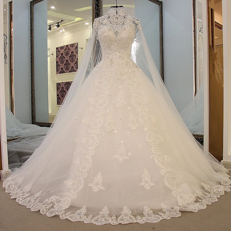 Elegantes vestidos de noiva florais de renda 3D gola alta manga longa frisados - Imagem 3 de 4