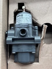 NEW EMERSON FISHER 67CF-1663-38579 PRESSURE REGULATOR Max 250PSI, 1/4" Port Size