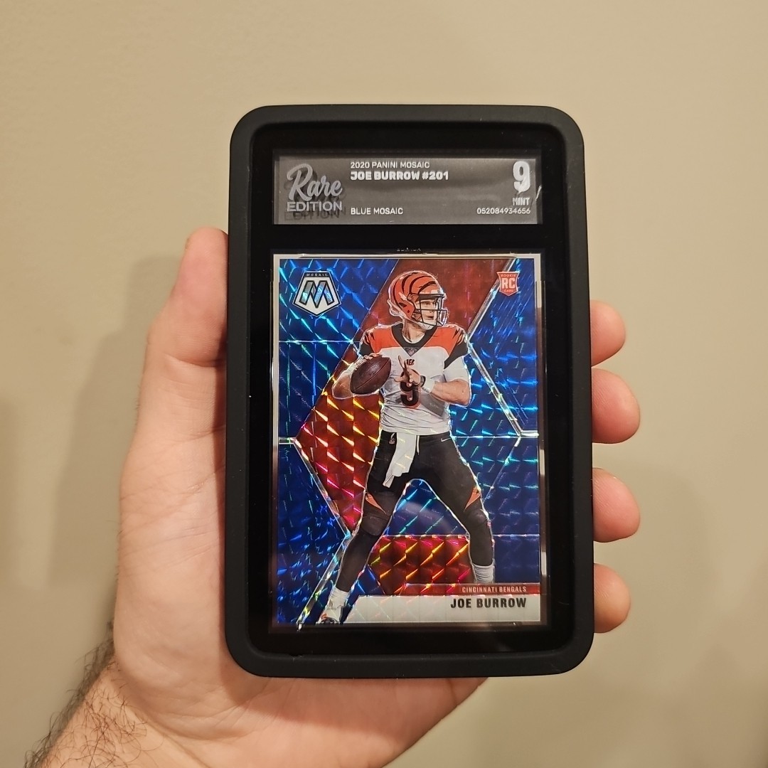 2020 Panini Mosaic - Rookies Joe Burrow #201 Blue Mosaic Prizm /99 (RC) RE 9
