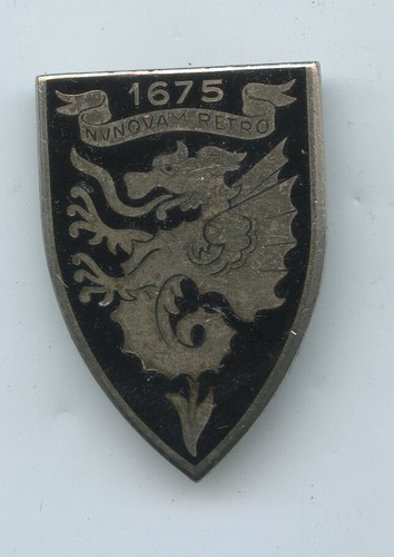 INSIGNE BADGE ÉMAIL ECOLE d'ARTILLERIE relief ORIGINAL DRAGO 1970 EUR 7