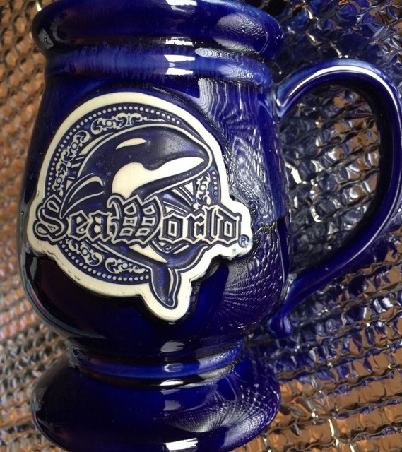 Sea World Shamu Whale Mug Ceramic Stein Souvenir Collected Fan Cup