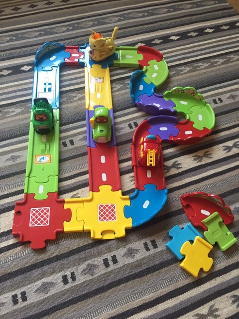 toot toot deluxe train track set