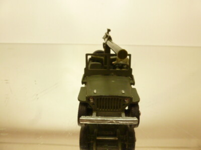 DINKY TOYS #80B ANCIEN 1/43 JEEP MILITAIRE avec pilote SANS BOITE NO