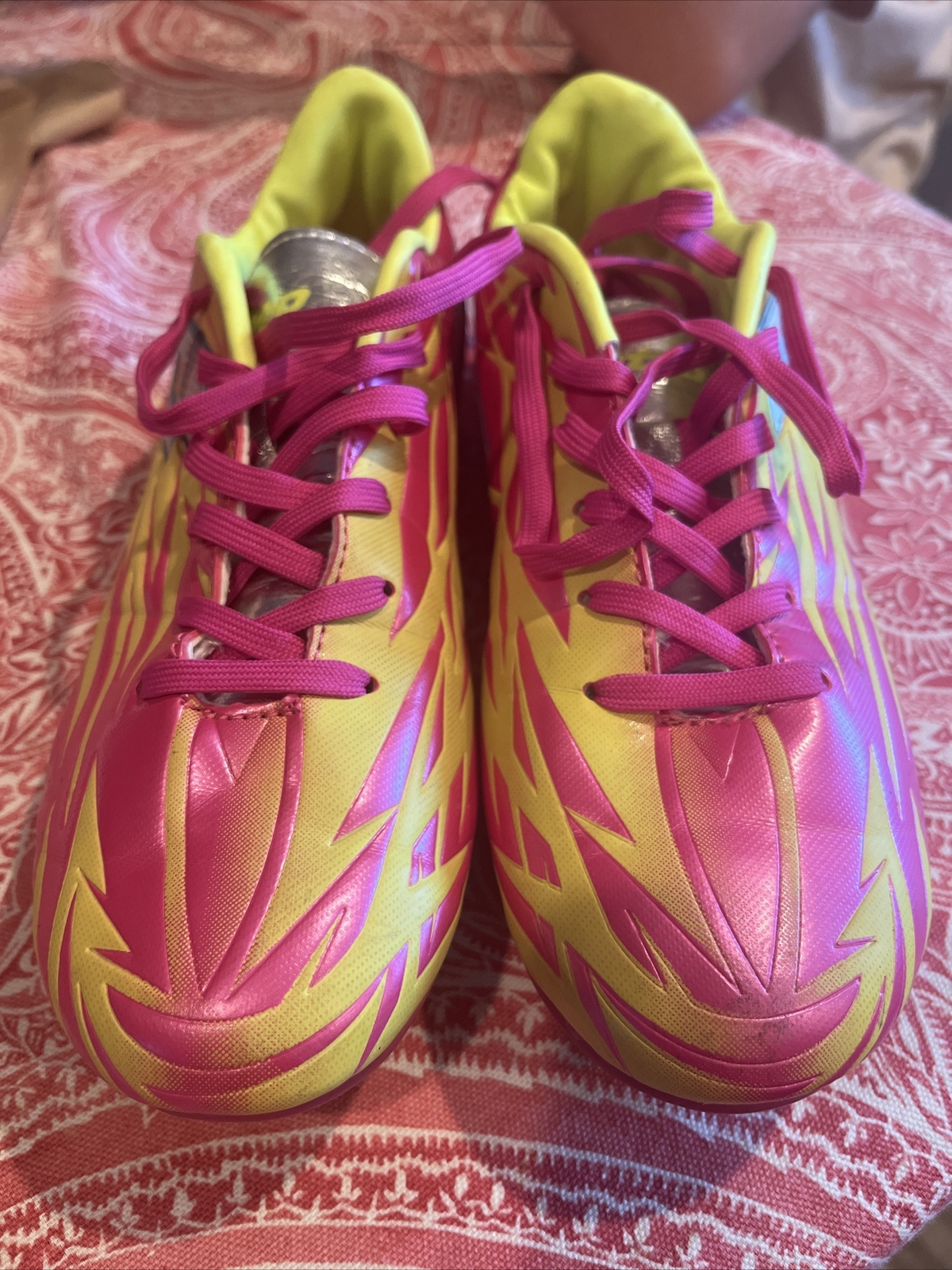 Lotto Forza tacchetti da calcio donna US taglia 6 1 2 rosa giallo