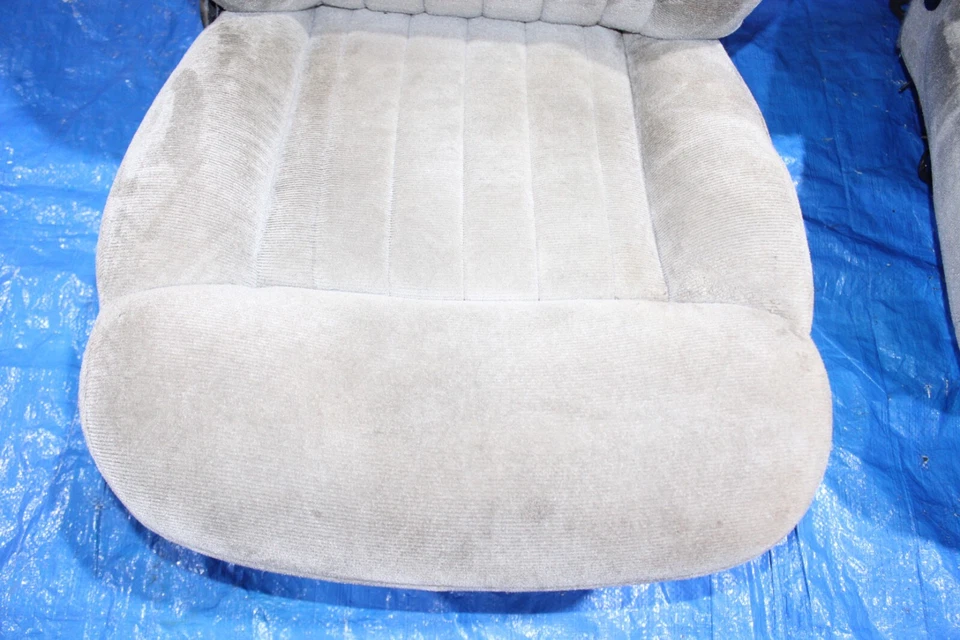 86-94 Chevy s10 BLAZER Gmc s15 JIMMY Sonoma Bravada Bucket SEATS POWER & Manual - Image 3 of 4