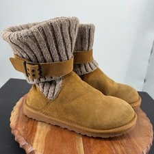 UGG 1003175 Cambridge Boots Size 6 tan sweater knit