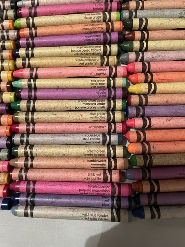 Lotto pastelli Crayola 100 pezzi rari vintage e ritirati colori Binney Smith tarassaco - Foto 5 di 9