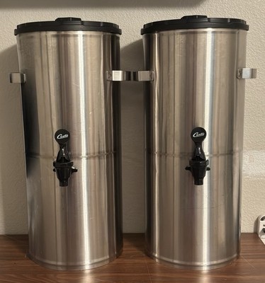 2 CURTIS Round Stainless Steel 3.5 Gallon Iced Tea Dispensers w/ Plastic Lids