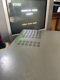 Nintendo FAMICOM BOX Console Pls read (SHIP from THAILAND)