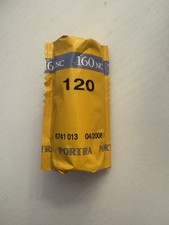 One 1 Kodak Portra 160NC 120mm Medium Format Film Exp 4/2008 - Cool stored