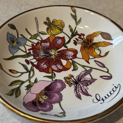 GUCCI PORCELAIN TRINKET DISH PORCELAIN GOLD RIM FLORA FLOWER Made In England EUC