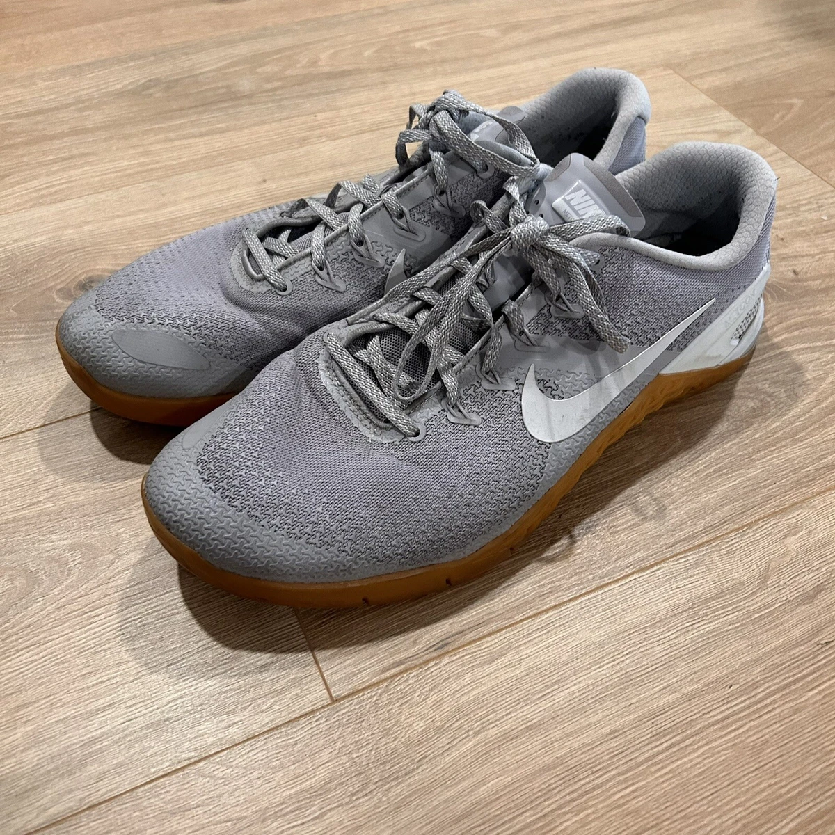 Nike Metcon 4 Mens Size 15 Gray Gum Soles CrossFit Training Shoes Sneakers