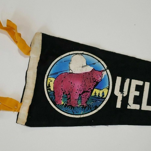 Vintage black felt Yellowstone National Park Bear travel souvenir banner pennant - Picture 5 of 8