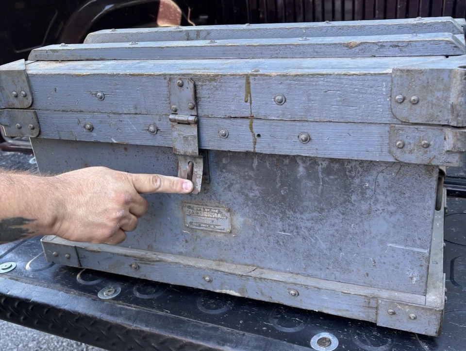 Maletero para diligencia VANDERMAN Railroad STRONGBOX - (patente 1897) Foto 3 de 4