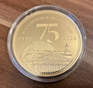 Münze Medaille 24 Karat Vergoldet Bundesrepublik Reichstag 75 J. BRD Limitiert