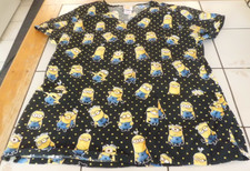 DESPICABLE ME MINIONS SCRUB TOP ALL OVER PRINT V-NECK FRONT POCKETS SIZE LARGE