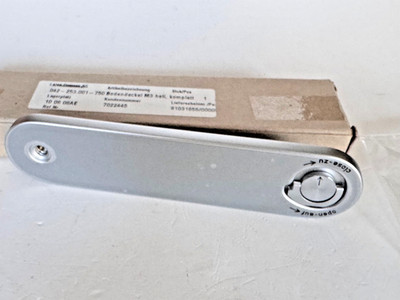 #31689- Leica  M2, M3  Bodenplatte, Body Bottom Plate Never Used, new OVP.