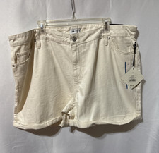 AVA VIV Women's Cream High Rise Midi Shorts Plus Size 18