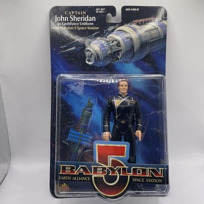 Babylon 5 Captain John Sheridan Exclusive Premiere Figure w/ Space Station NEW 