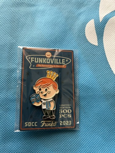SDCC 2023 Funko Freddy Enamel Pin Exclusive Funko Limited 500