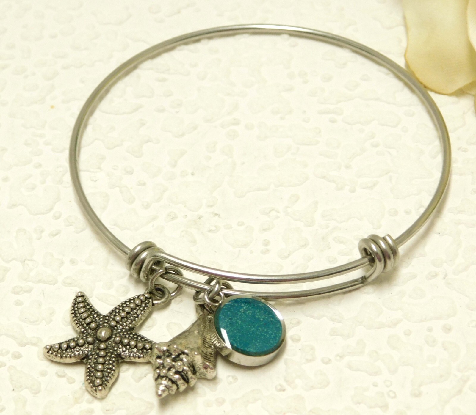 BEACH THEME ADJUSTABLE STARFISH, CONCH SHELL & OC… - image 1