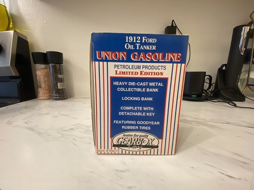 Gearbox 1912 Ford Oil Tanker. Union Oil Company Of California. Limited Edition. - Picture 5 of 5